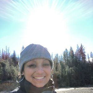 Meet your Posher, Ana